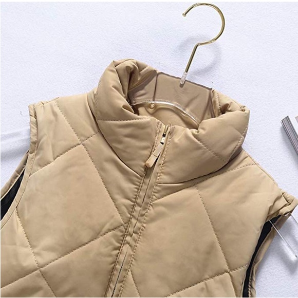 NWT Womens Quilted Puffer Vest - Picture 2 of 5